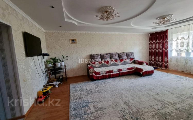 8-комнатный дом, 250 м², 3 сот., Наримановская 92 - 5 декабря Костанай - изображение 1