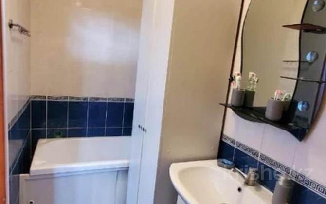8-комнатный дом, 180 м², 10 сот., Абая 24 Aqtobe - photo 3