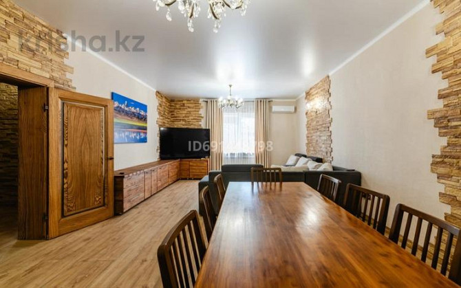 4-комнатный дом, 154 м², 21 сот., Мкр. Айсулу-2, ул. Ораза Жандосова 17  - photo 1