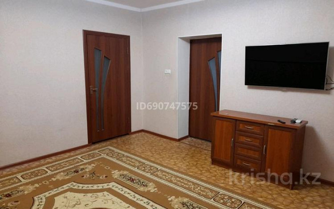 2-комнатный дом, 65 м², 8 сот., Досмухамедова 37 - Конец Кирова, 15 мкр, сш 54 Тараз - изображение 5