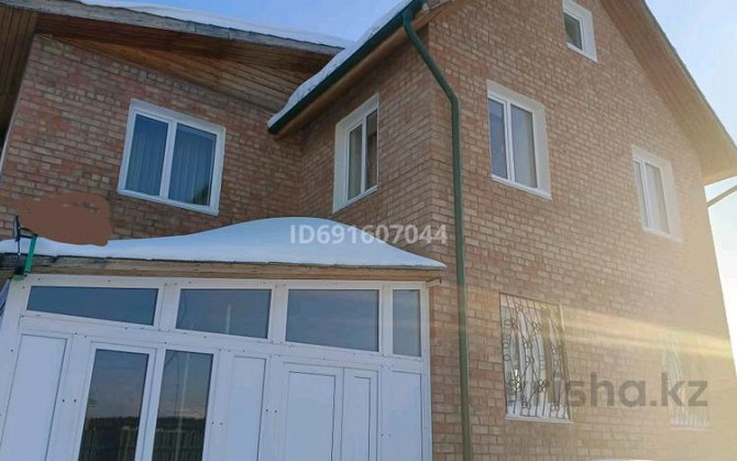6-комнатный дом, 240 м², 15 сот., 7 микрорайон 142 - Район города Риддер - изображение 3
