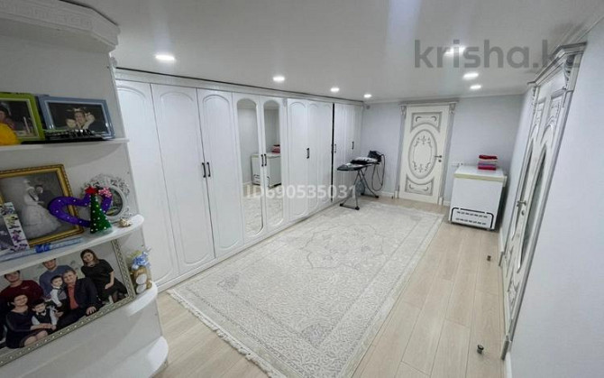 6-комнатный дом, 300 м², 5 сот., мкр "Шыгыс 2" 160/31 Актау - изображение 1