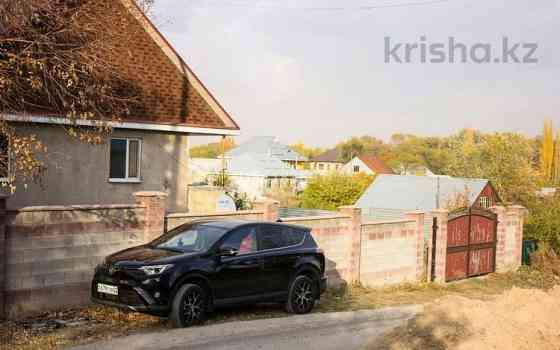 4-комнатный дом, 200 м², 8 сот., Школьная улица 