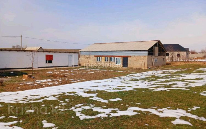 3-комнатный дом, 120 м², 20 сот., Б.Саттарханов 31 - Бұрылыс  - изображение 2