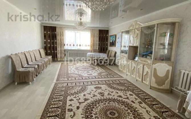 6-комнатный дом, 200 м², 10 сот., Аманбай Батыр 9/2 - 10- шы мектептін манайы Zhezqazghan - photo 1