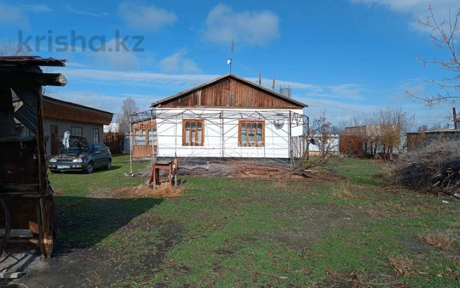 4-комнатный дом, 120 м², 28 сот., Сарыбай көшесі 38 - Возле башня  - photo 4