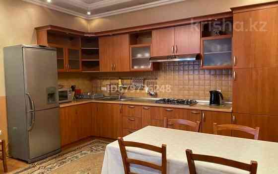 7-комнатный дом, 400 м², 24 сот., ул. Жетису 14 