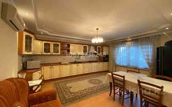 7-комнатный дом, 400 м², 24 сот., ул. Жетису 14 