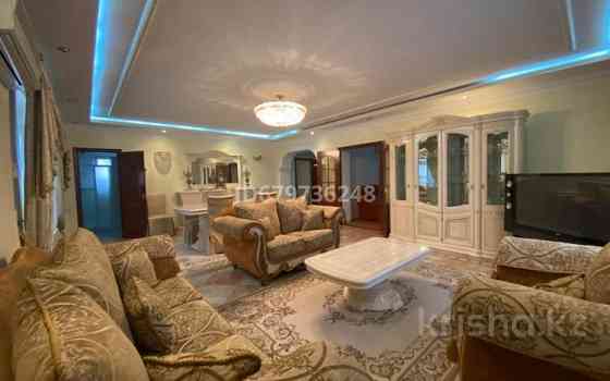 7-комнатный дом, 400 м², 24 сот., ул. Жетису 14 
