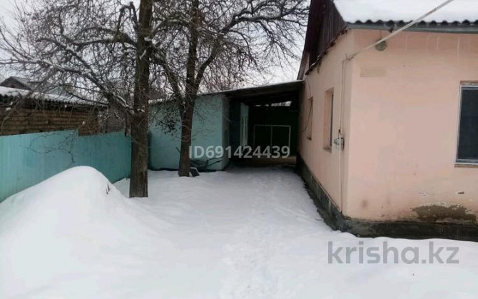 6-комнатный дом, 140 м², 11 сот., Жуйриктаева 16 - Акимат, Почта  - photo 1