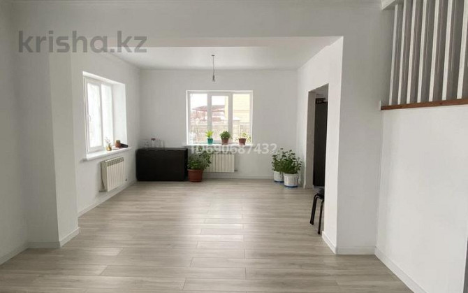 8-комнатный дом, 200 м², 10 сот., Молодёжная 33Б  - photo 1