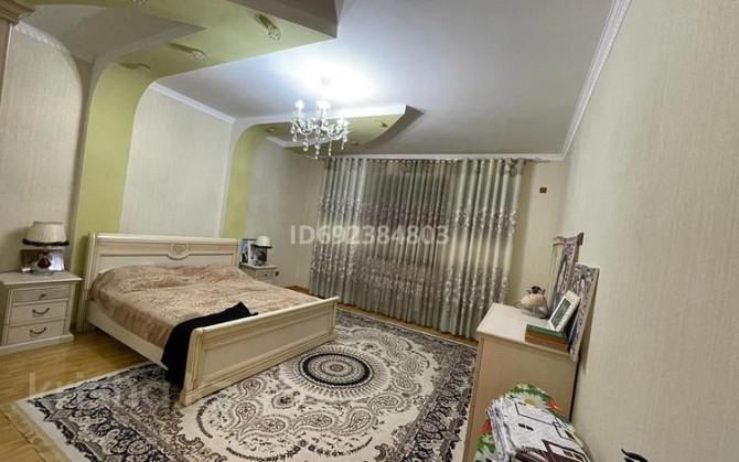 6-комнатный дом, 300 м², 10 сот., мкр "Шыгыс 2" 291 Актау - изображение 1