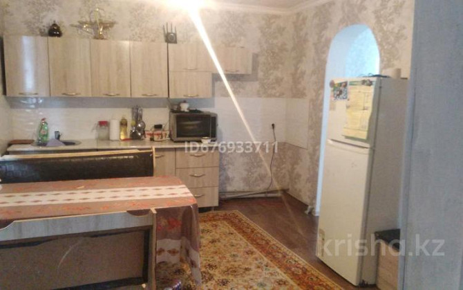 4-комнатный дом, 65 м², 5 сот., Байтерек 44а  - изображение 4