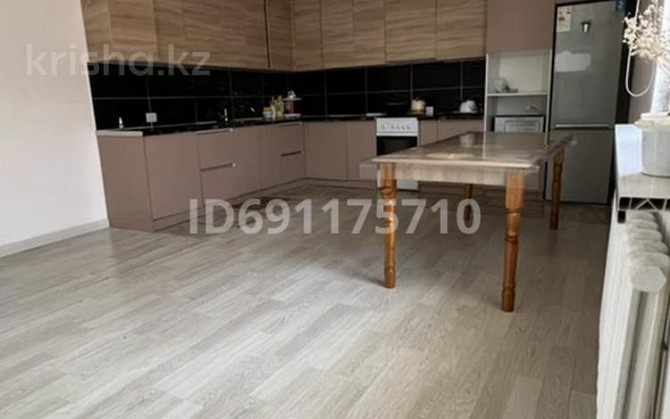 6-комнатный дом, 150 м², 5.3 сот., Астана 950/7 - Жол бойында  - photo 3