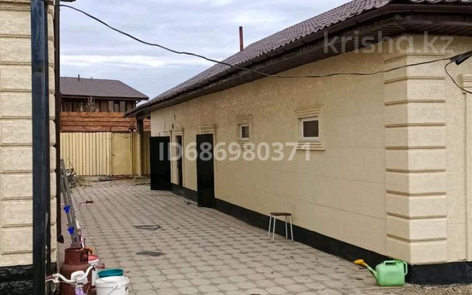 8-комнатный дом, 280 м², 11 сот., 3 мкр 75  - photo 4
