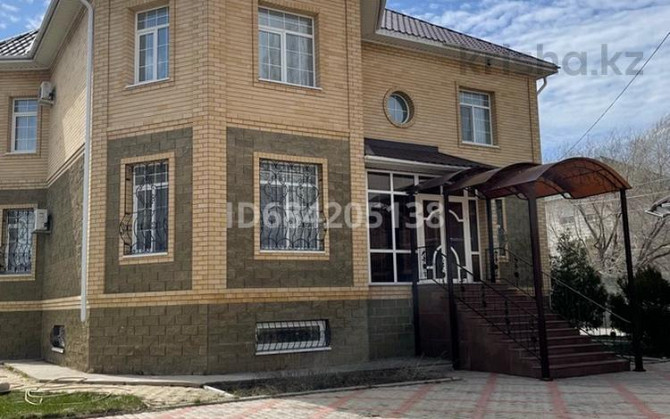 9-комнатный дом, 550 м², 13 сот., Газиза Жубанова 13 г Aqtobe - photo 1
