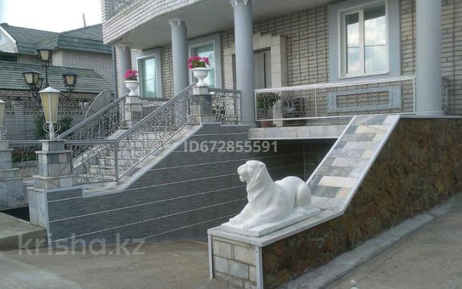 7-комнатный дом, 600 м², , Ул.Терекы 57 Semey - photo 1