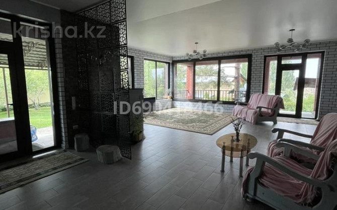 7-комнатный дом, 350 м², 26 сот., Казыбек Би 49 - Ориентир церковь,святой источник.  - photo 8