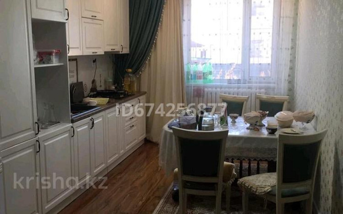 5-комнатный дом, 240 м², 10 сот., Абая 49 - Абая 49  - изображение 1
