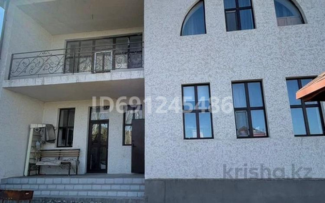 6-комнатный дом, 240 м², 10 сот., Жангильдина 6 - Республика  - изображение 2
