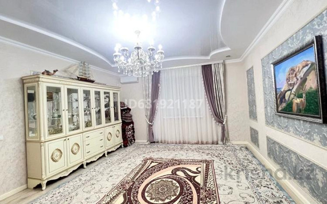 8-комнатный дом, 300 м², 1 сот., мкр "Шыгыс 2" 160/42 Актау - изображение 1
