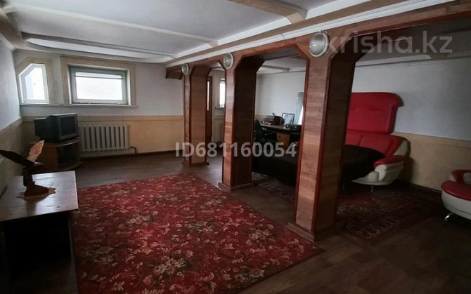 8-комнатный дом, 200 м², 6 сот., Песчаная 36 Semey - photo 5