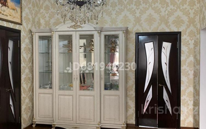 8-комнатный дом, 250 м², 15 сот., Валиханова 107 Жаркент - изображение 6
