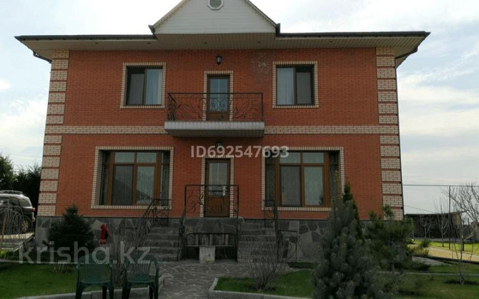 7-комнатный дом, 390 м², 13 сот., мкр Таусамалы, Жанжигитова Almaty - photo 1