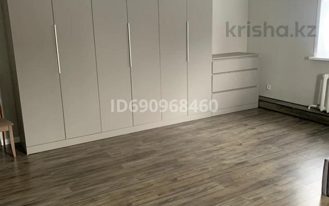 7-комнатный дом, 302 м², 10 сот., Акан сере 17 - Республики  - изображение 1