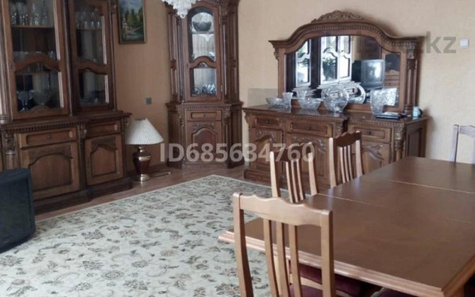 6-комнатный дом, 330 м², 6 сот., Путинцева 8 Павлодар - изображение 3