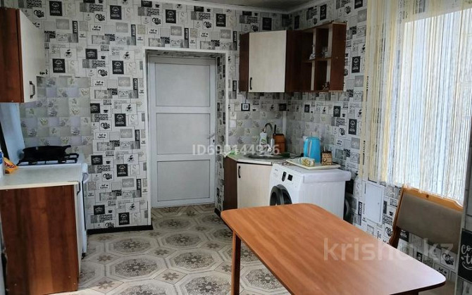 3-комнатный дом, 60 м², 300 сот., Женис 103а - Магазин Светлана Атбасар - изображение 2