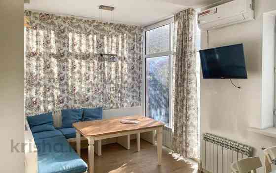 4-комнатный дом, 165 м², 5.5 сот., Ивана Шухова Алматы