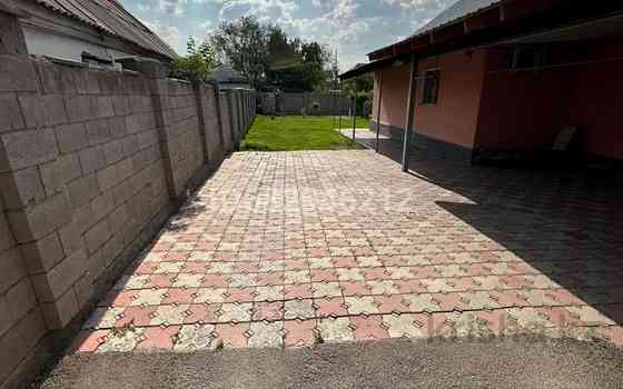 5-комнатный дом, 130 м², 7 сот., мкр Альмерек 40 Алматы