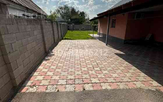 5-комнатный дом, 130 м², 7 сот., мкр Альмерек 40 Алматы