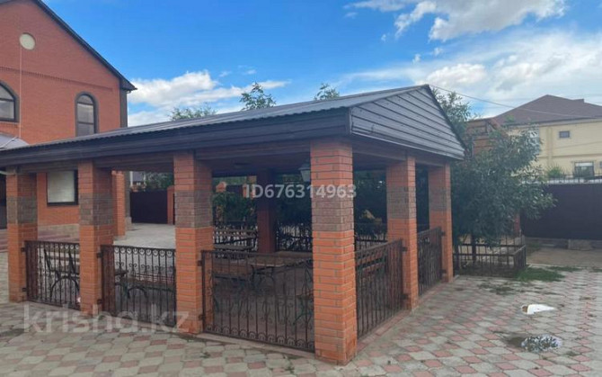 6-комнатный дом, 350 м², 8.7 сот., мкр Жети Казына, 9-проезд 13 Атырау - изображение 1
