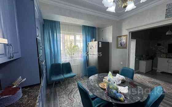 8-комнатный дом, 280 м², 3 сот., Цветочная 1/8 Алматы