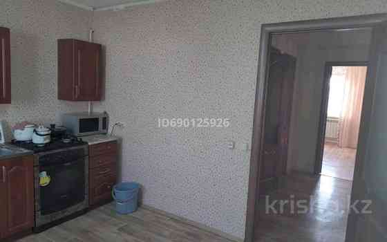 3-комнатный дом, 100 м², 5 сот., мкр Жулдыз - Нургиса Тлендиева Уральск