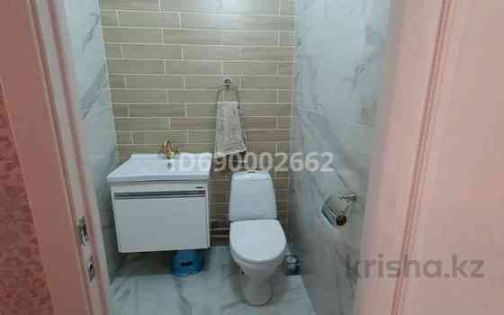 4-комнатный дом, 250 м², 25 сот., Азёрная 1 А Усть-Каменогорск