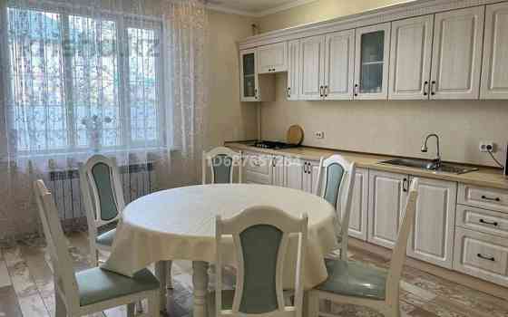 5-комнатный дом, 180 м², 8 сот., Ш. Калдаякова 37 Уральск