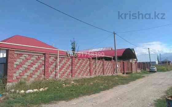 4-комнатный дом, 150 м², 8 сот., Байтерек 18 