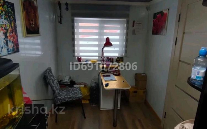 2-комнатный дом, 66 м², 5 сот., Хакимжановой 81 - 17 школа, достык ,уют , 21 школа , КИНЕУ. Костанай - изображение 2