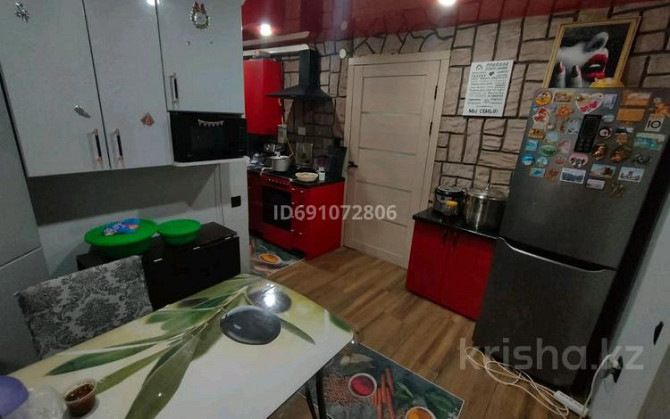 2-комнатный дом, 66 м², 5 сот., Хакимжановой 81 - 17 школа, достык ,уют , 21 школа , КИНЕУ. Костанай - изображение 4