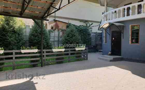 7-комнатный дом, 225 м², 8 сот., Жандосова - Жандосова и Яссауи Almaty