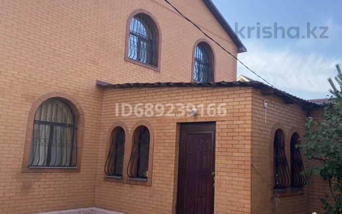 7-комнатный дом, 205 м², 3 сот., мкр Новый Город, Четская 95 Karagandy - photo 1