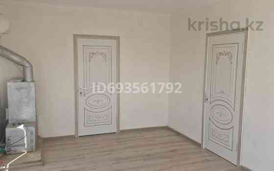 3-комнатный дом, 80 м², 7.2 сот., мкр Сауле - Пр.Конаева возле войнской части Шымкент