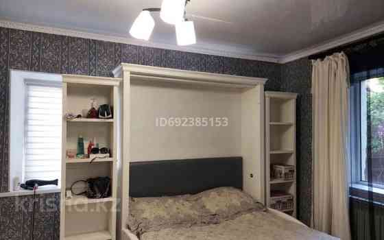 4-комнатный дом, 52 м², 3 сот., Жемчужиная 166 - Абая тлендиева Almaty