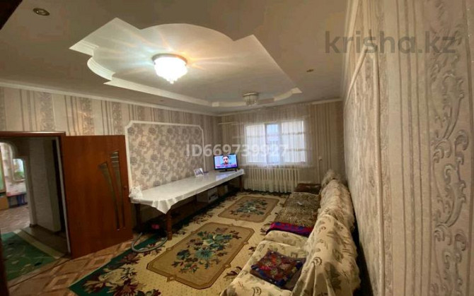 6-комнатный дом, 130 м², 6 сот., Гулдер 25 - Муратбаева  - изображение 1