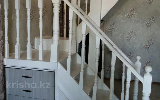 5-комнатный дом, 120 м², 8 сот., Сейфуллина 22 а - ул. Есіл  - photo 4