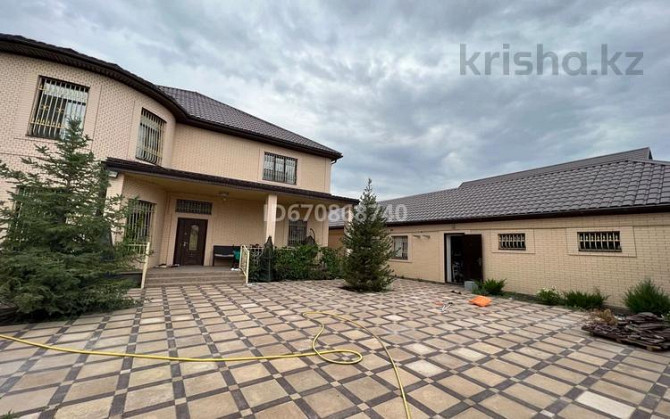 8-комнатный дом, 600 м², 10 сот., мкр Самал 39 Атырау - изображение 2
