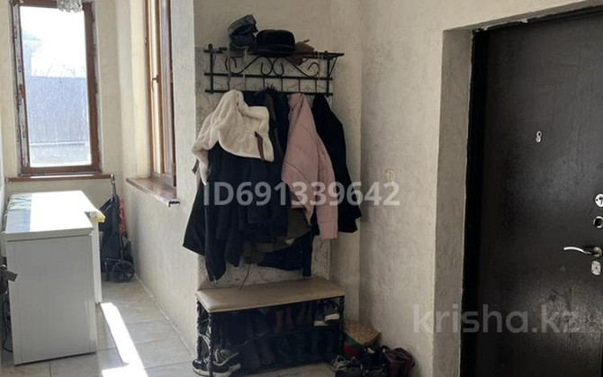 7-комнатный дом, 460 м², 8 сот., Самал 62 - Самал  - photo 2